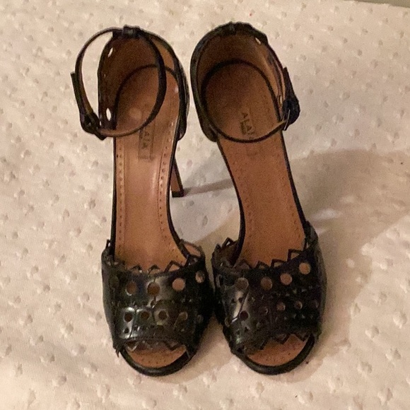 Alaina Paris black laser cut stiletto heels ankle straps leather sandals #37/7 M - Picture 2 of 11